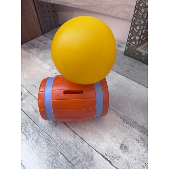 VINTAGE Tweety Bird barrel coin bank from 1997 Collectible! - Picture 5 of 9